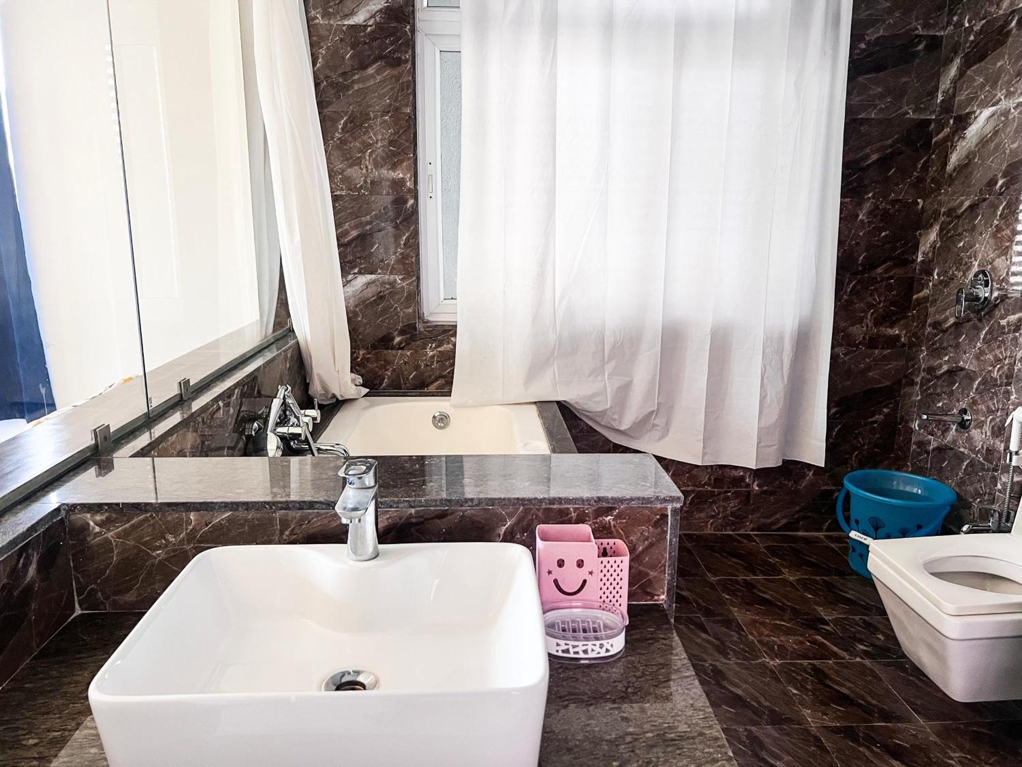 Zest Eco Villa Montana Лонавала Экстерьер фото